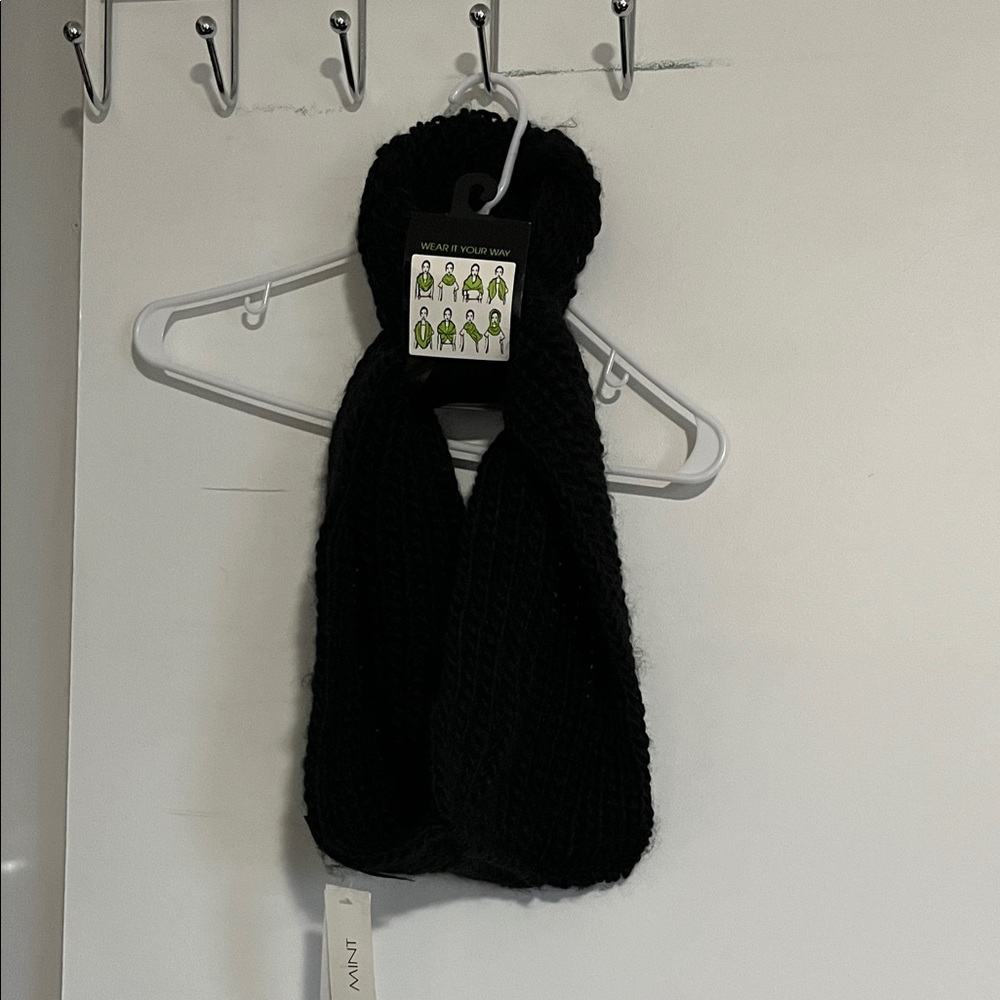 Black Knit Scarf